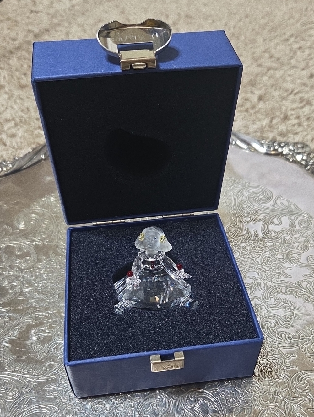 NIB ~ RARE & RETIRED Swarovski Crystal Figurine Girl in Box